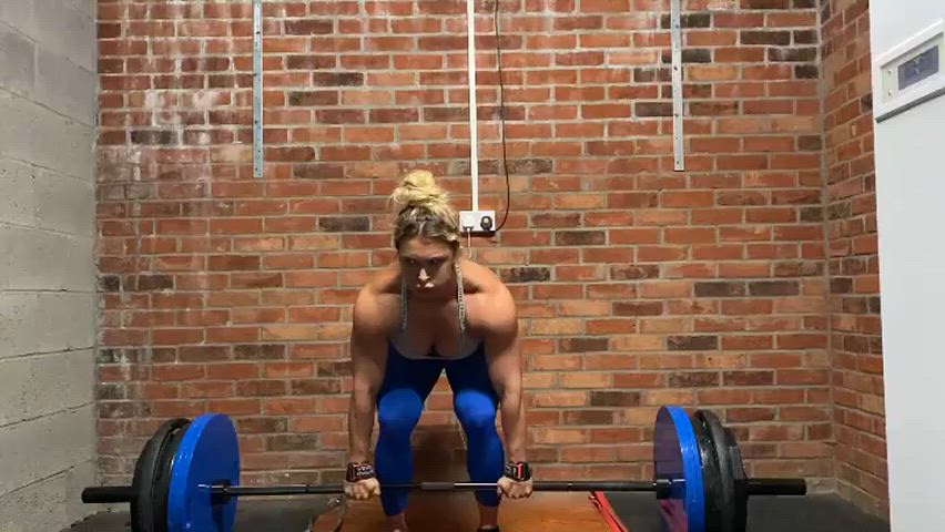 bodybuilder gym muscles muscular girl muscular milf clip