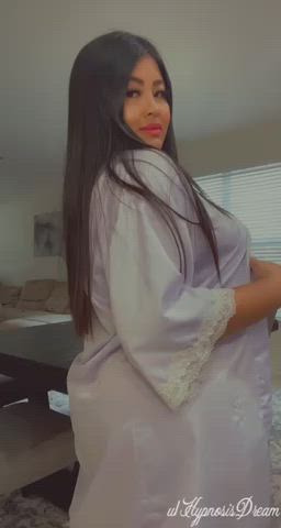 Asian Ass MILF clip