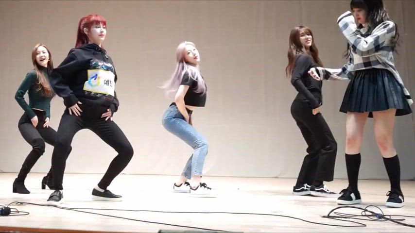 Sonamoo Euijin 181012 Spica Yang Jiwon - Ass Kpop