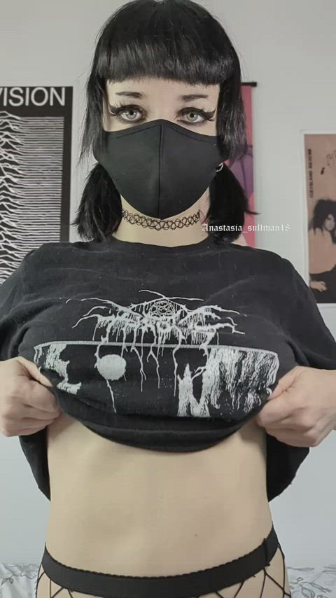 Slo mo drop with a Darkthrone shirt 🤘
