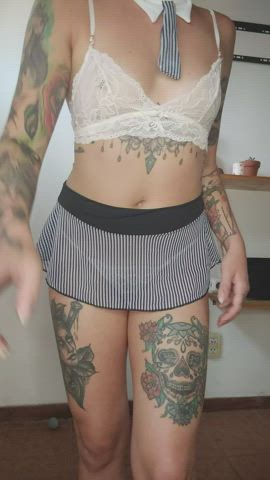 short-haired, fetishist and bisexual tattooed girl. Ready to fulfill your orders,