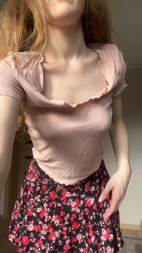 braless clothed fansly onlyfans petittits petite skinny sweetpetite teen teens amateur-girls