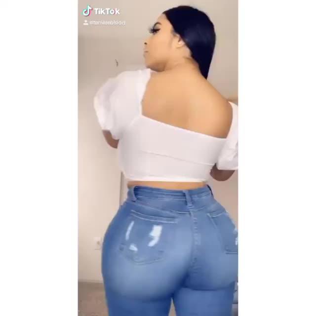 @misstaniarubio