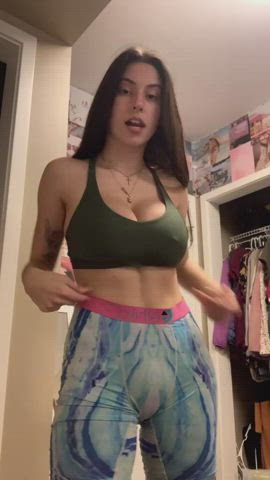 18 years old amateur big tits bouncing tits onlyfans teen tiktok clip