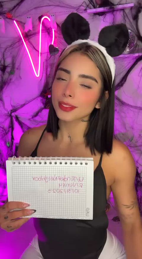 latina verified r/redgifsverified clip