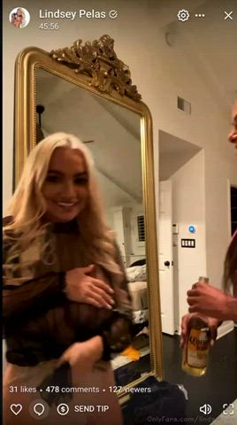 Big Tits Blonde Pawg Smile White Girl clip