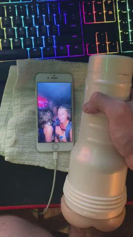 I can fleshlight/cock/cum trib to your NL teens - love sending the tributes to them,
