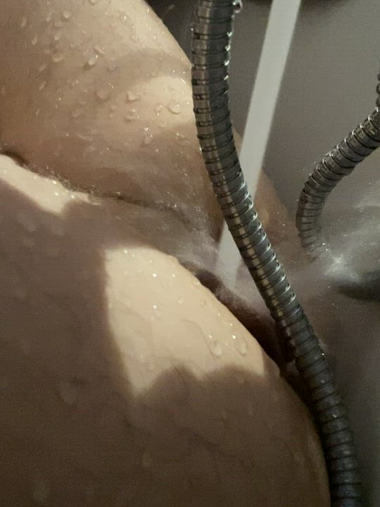 Clit Pussy Lips Shower clip