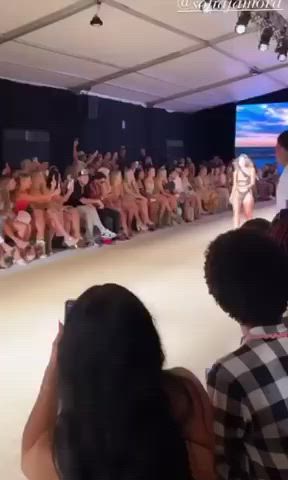 Ass Bikini Booty Celebrity Curvy Model clip