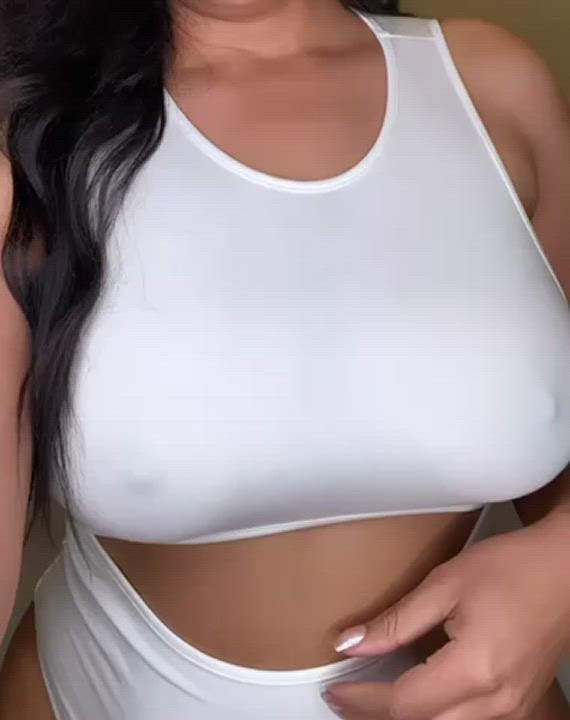 Smooth brown big titty drop for milf Monday