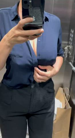 boobs elevator selfie clip