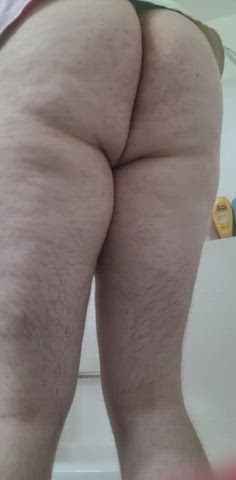 my chubby butt shaking for u sexy chubs;)