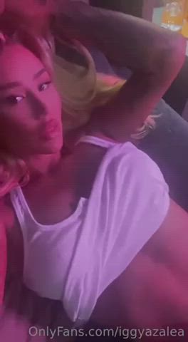 Iggy Azalea puss* 🤤