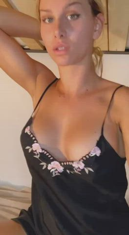 boobs dress teen adorable-porn clip