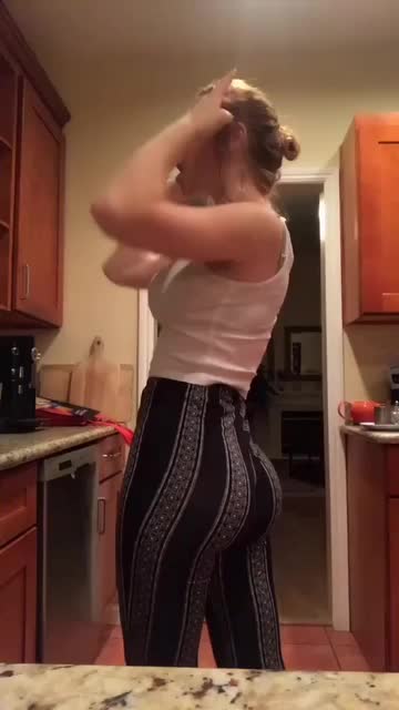 TokTok Thot Got Moves and Ass