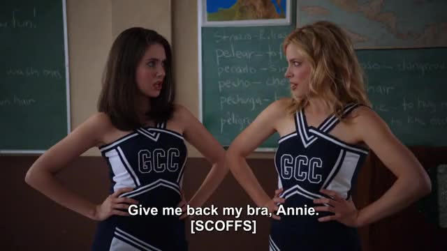 Alison Brie - Gillian Jacobs - Give me back my bra, Annie 