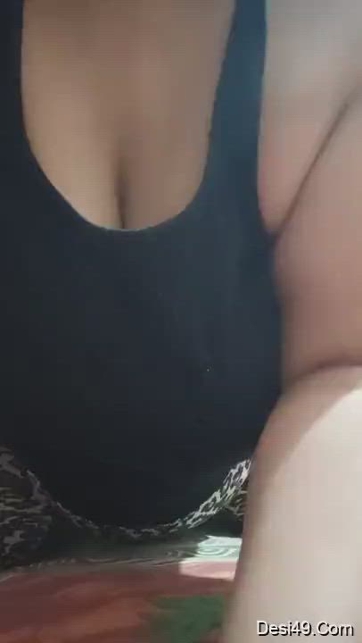 Desi BBW shows her big melons when husband not home ???? [Download Link in comment]