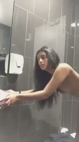 HOT GIRLFRIEND ENJOYED IN MALL'S WASHROOM 2 VIDE0S [L1NK IN C0MMENTS]
