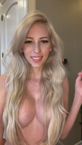 Amateur Big Tits Blonde