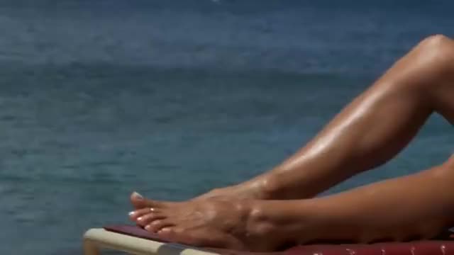 Pamela Anderson in "Baywatch: Hawaiian Wedding"