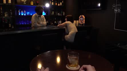 perving on big tit milf at the bar