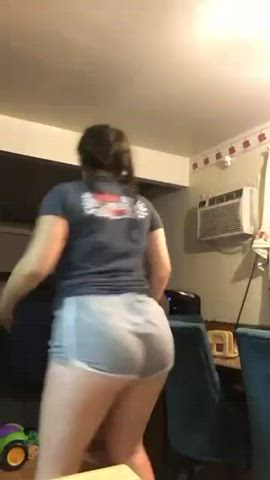 Big Ass OnlyFans Twerking White Girl clip