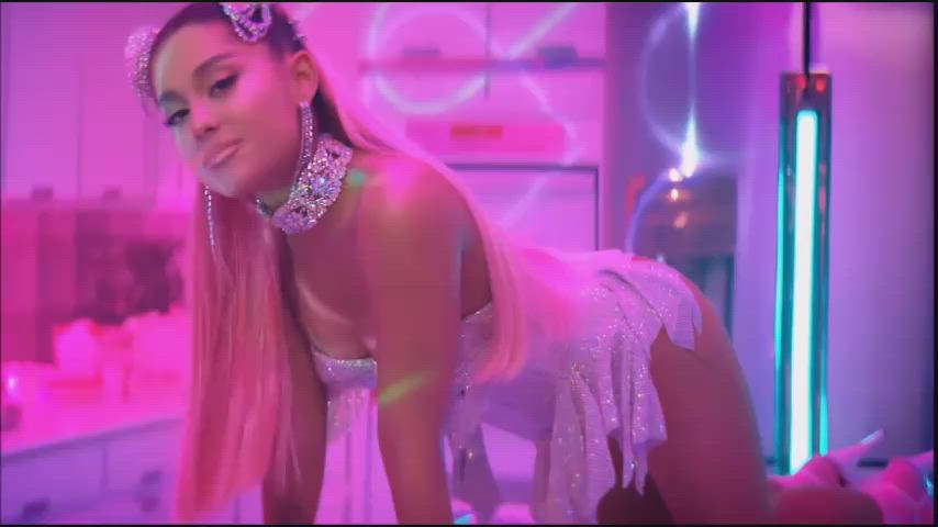 ariana grande ass sex clip