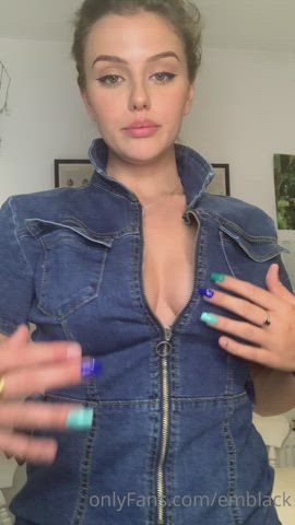 Big Tits Strip Teasing clip