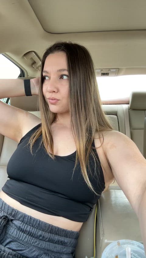 Tittyfucking on the road anyone?🥵