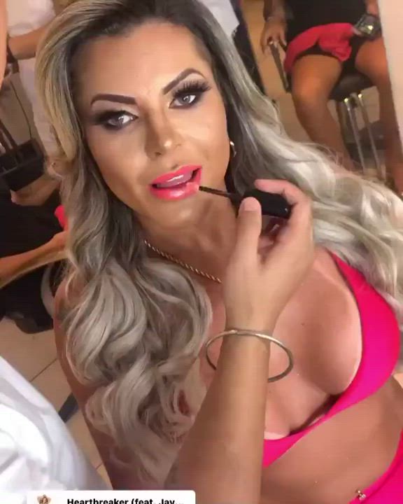 Cleavage clip