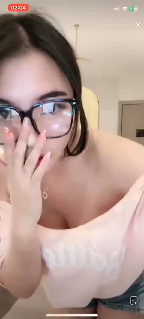 amateur big tits downblouse natural tits tiktok tits clip