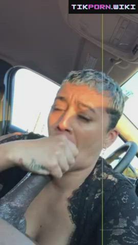 blowjob car sex deepthroat eye contact handjob saliva short hair clip
