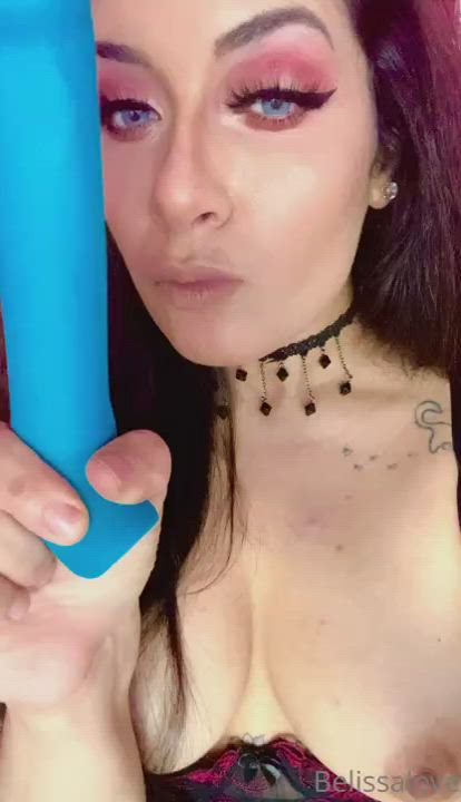 Dildo Licking Sucking clip