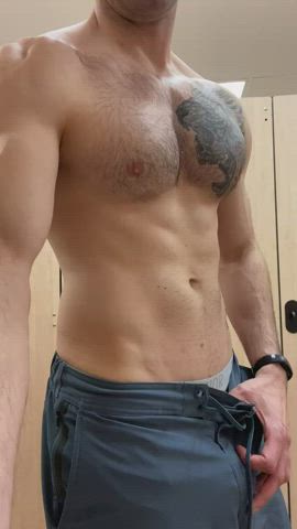 Looking for a gy[m] partner 😘