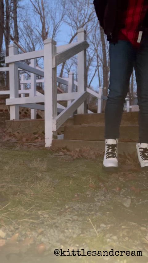 Just an enby in boots flash pissing outside at dusk 🩶