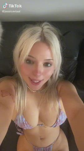 big tits busty cleavage tiktok tits clip