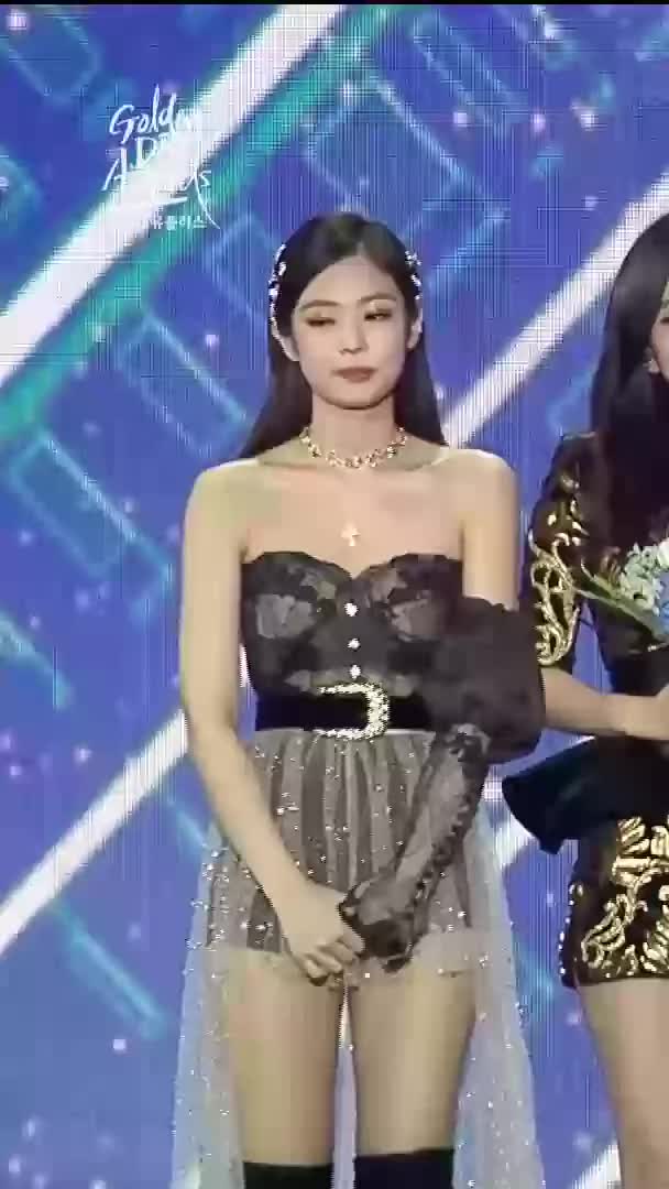 jennie dress 1