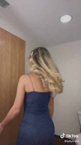 Ass Blonde TikTok clip