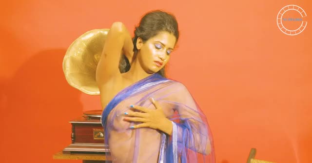 Sharbani Fashion Shoot (2020)Hindi Hot Video 50mb(Download link in comments)