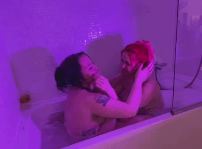 bath girls kissing milf onlyfans redhead clip