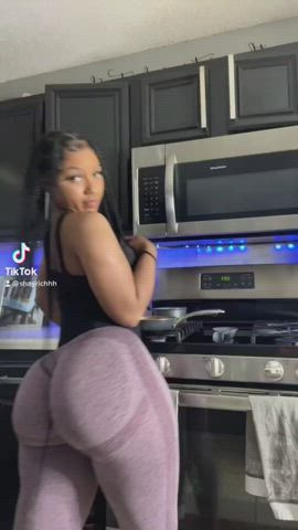 Babe Big Ass Goddess clip