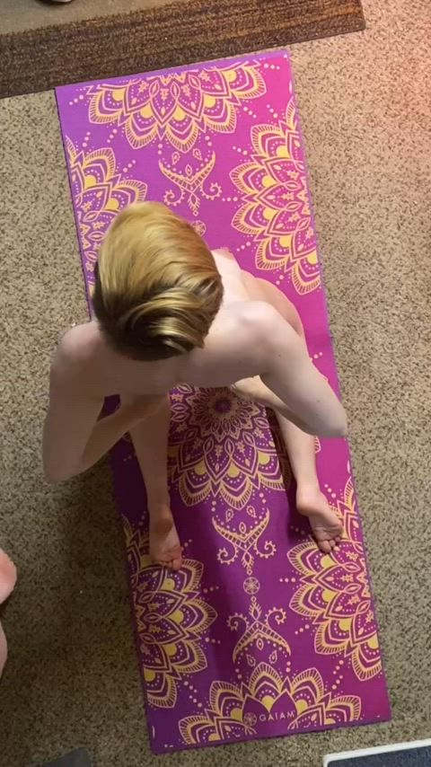 alexacrush amateur athletic nude nudity petite short hair small tits stretching yoga