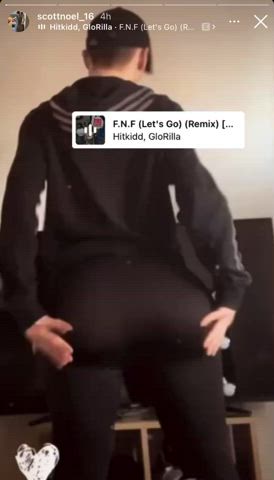 big ass booty bubble butt fake ass femboy gay jiggling slapping spanking clip
