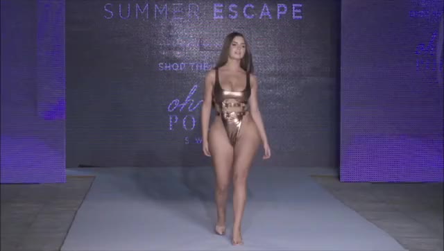 Demi Rose oh polly fashion show