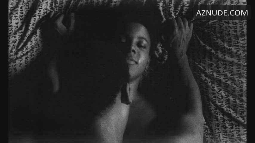 Tracy Camilla Johns nipple sensually sucked in She's Gotta Have It (1986)