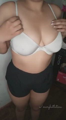 amateur big tits homemade latina milf mom shaking solo teasing clip