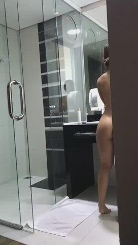 Amateur Ass Bathroom clip