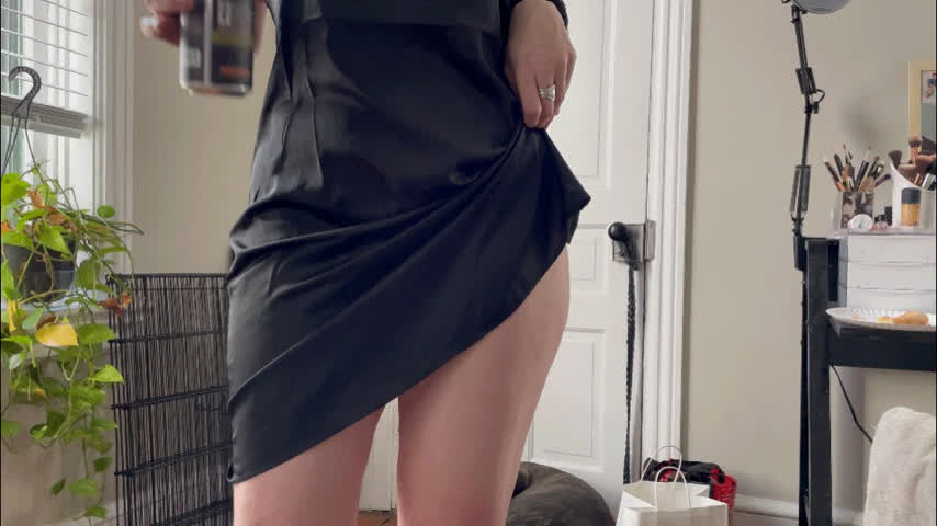 Dress Legs Tiny Waist clip