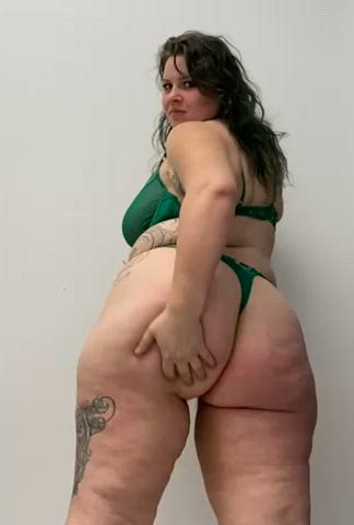 ass big ass booty brunette cute pawg spanking tattoo curvy-chicks hot-girls-with-tattoos