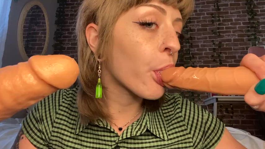 double blowjob double dildo gangbang huge dildo orgy clip